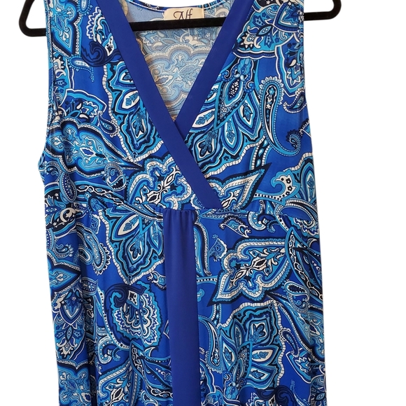 🍁Red Long Sleeve Dress and Blue Paisley Sleeveless Dress Size 2X - Picture 5 of 8